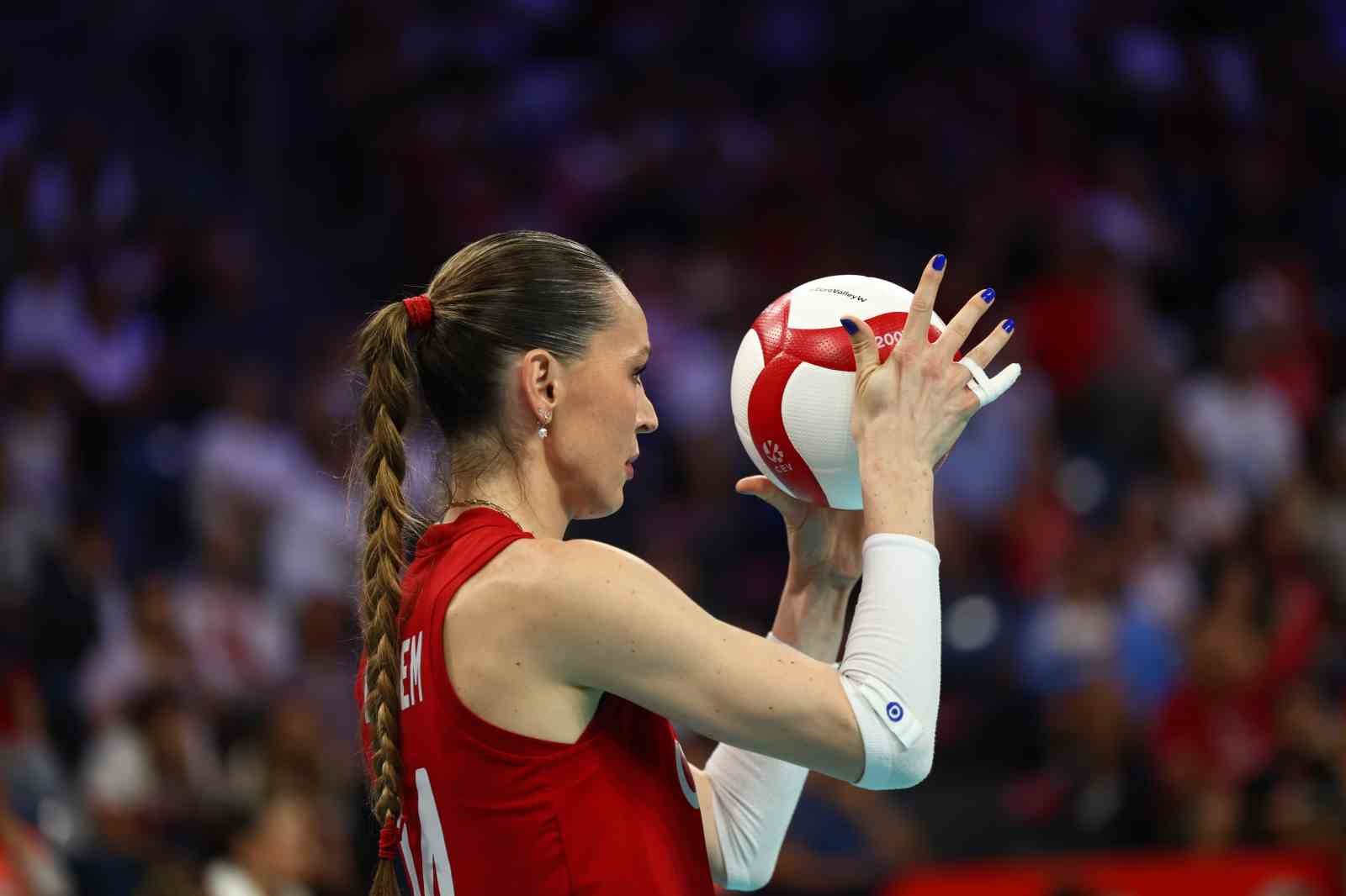 Milliler, CEV Avrupa Şampiyonası’nda çeyrek finale yükseldi