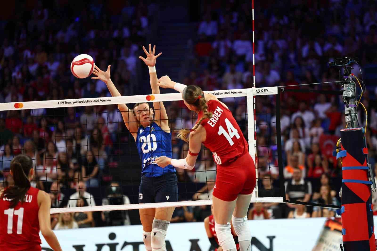 Milliler, CEV Avrupa Şampiyonası’nda çeyrek finale yükseldi