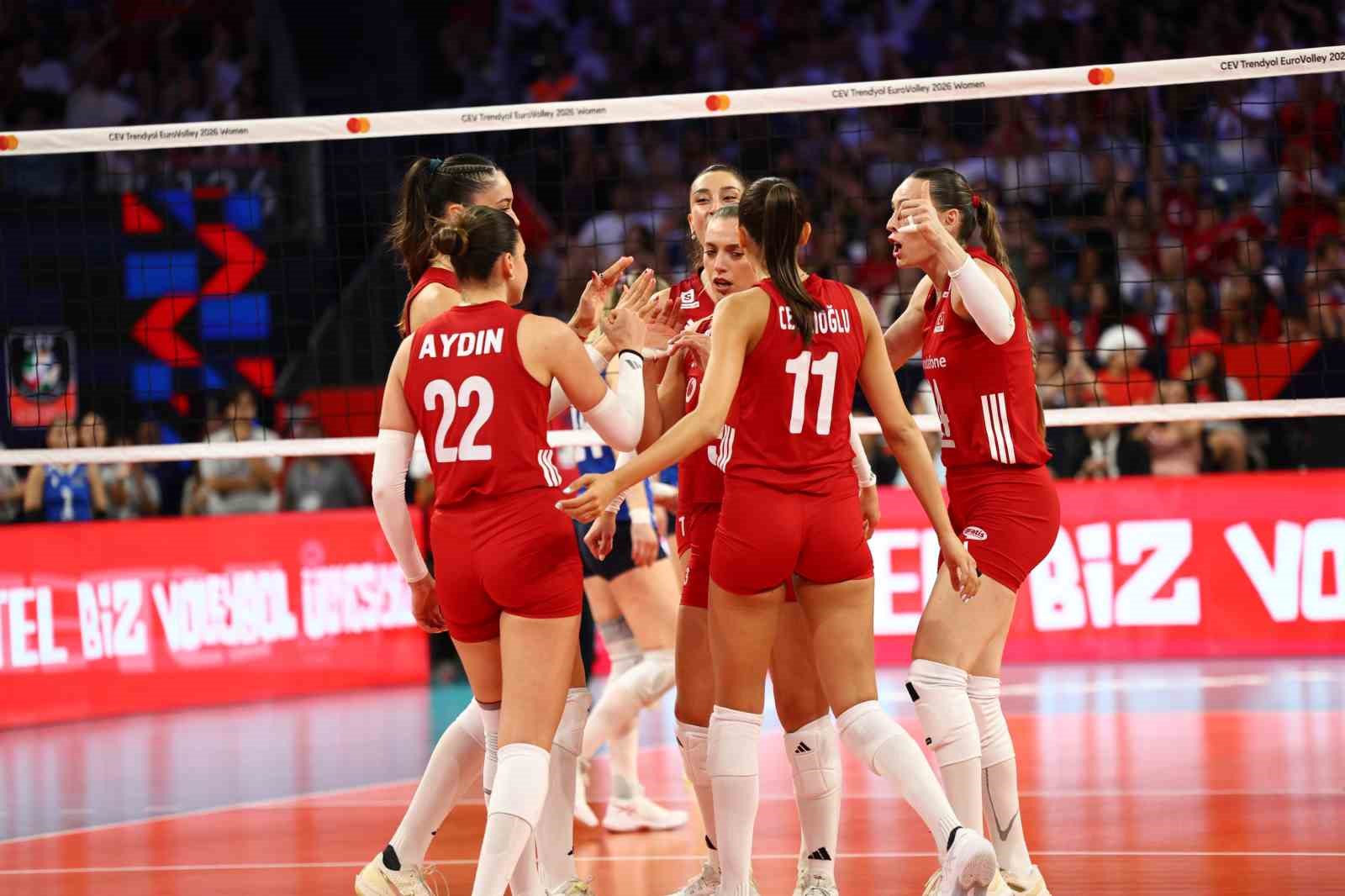 Milliler, CEV Avrupa Şampiyonası’nda çeyrek finale yükseldi