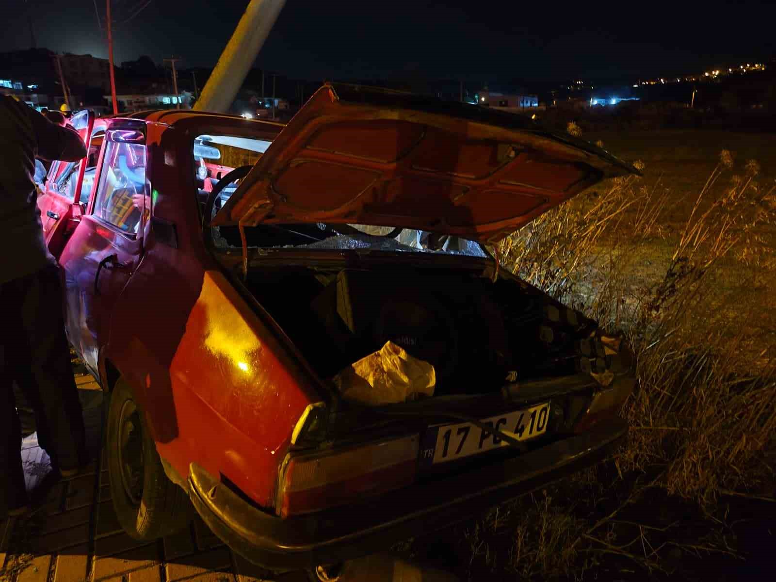 Çanakkale’de yolun karşısına geçmeye çalışan aileye otomobil çarptı: 5 yaşındaki Masal hayatını kaybetti