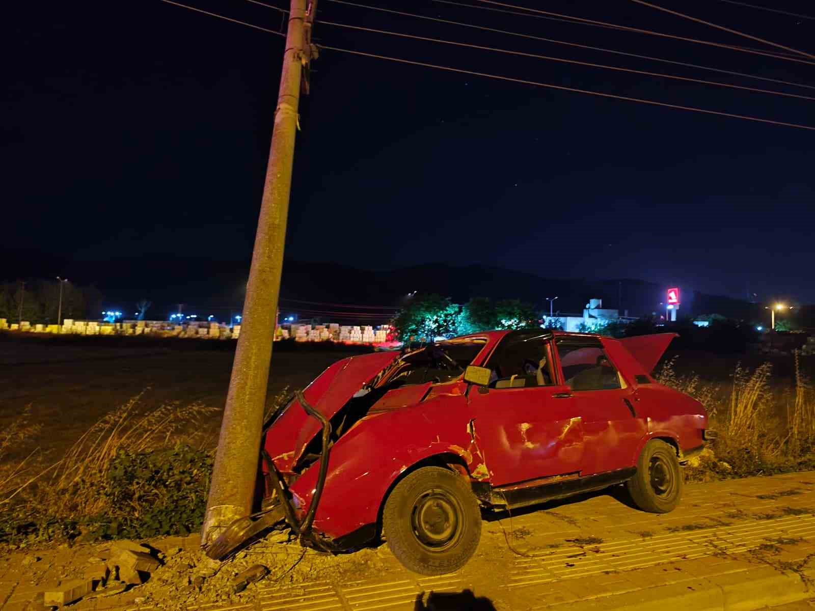 Çanakkale’de yolun karşısına geçmeye çalışan aileye otomobil çarptı: 5 yaşındaki Masal hayatını kaybetti