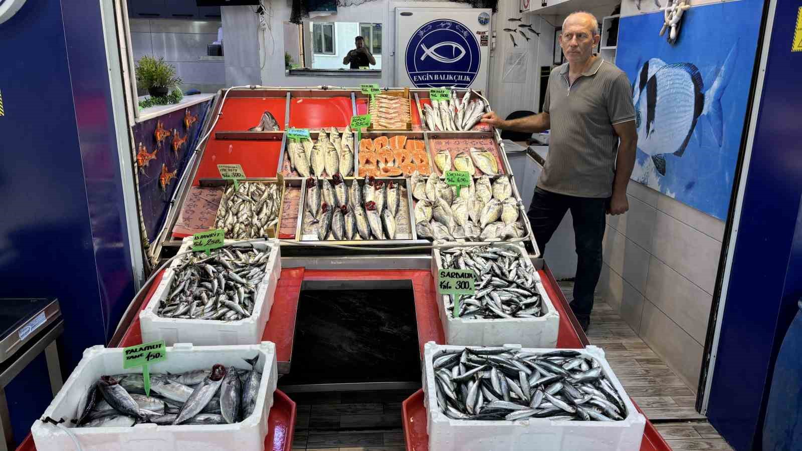 Sezonun ilk palamutları tezgahta