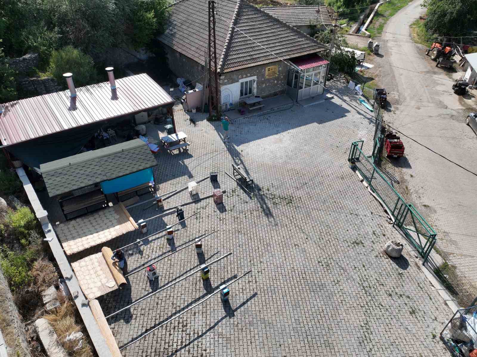 Tarihi değirmen kadınların emeğiyle üretim merkezine dönüştü