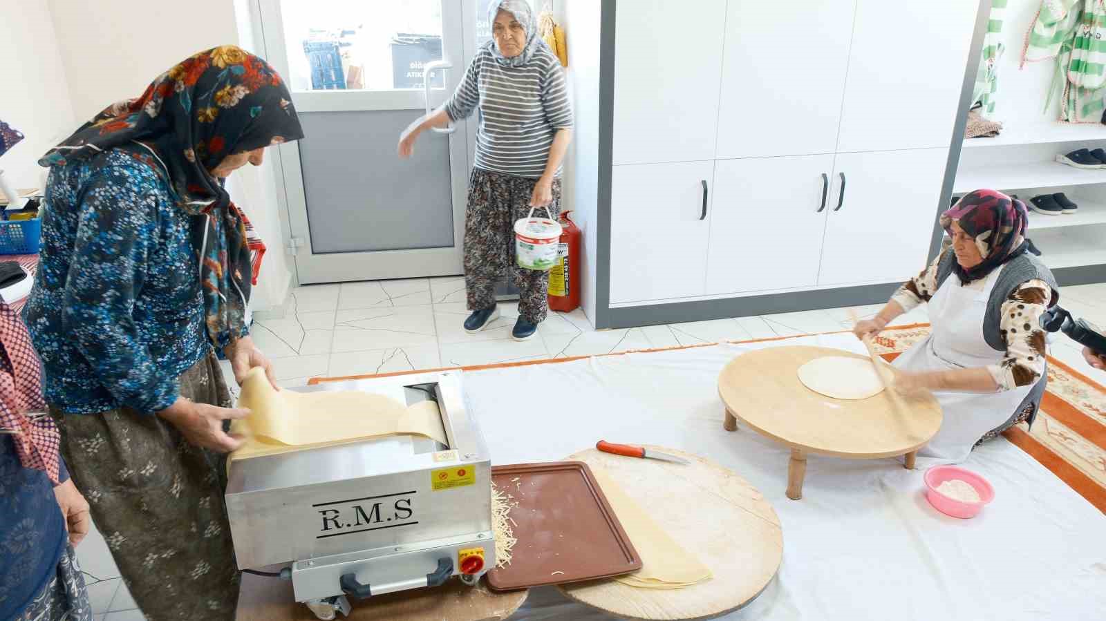 Tarihi değirmen kadınların emeğiyle üretim merkezine dönüştü