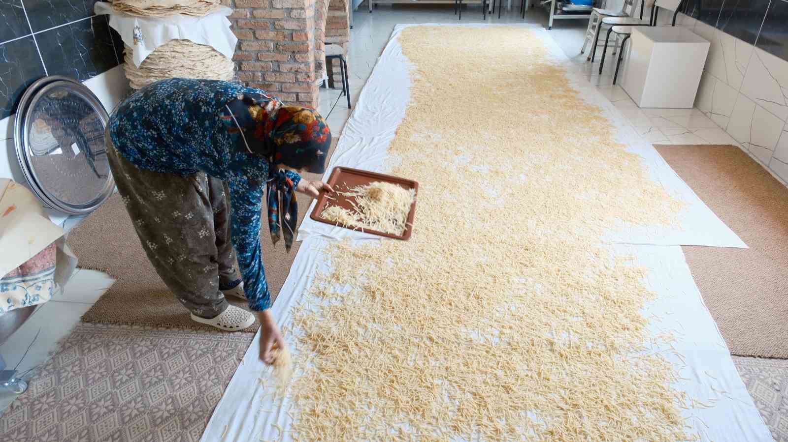 Tarihi değirmen kadınların emeğiyle üretim merkezine dönüştü