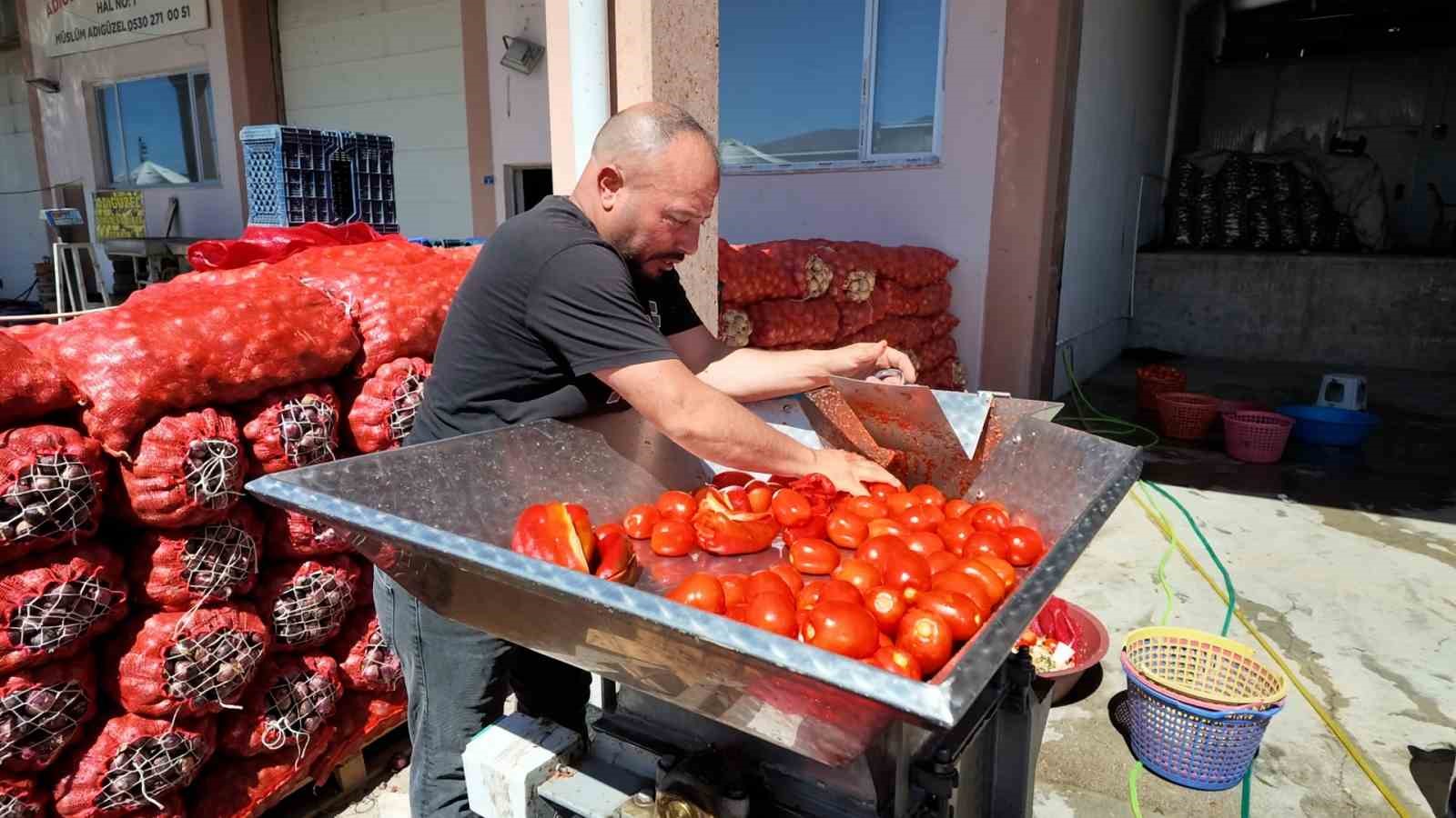 Niğde’de kışlık salça mesaisi başladı
