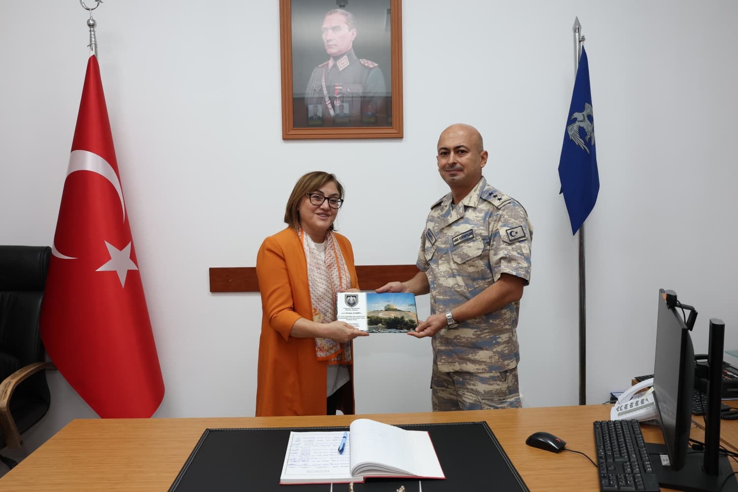 Şahin, Gaziantep Hava Radar Komutanlığı’nı ziyaret etti