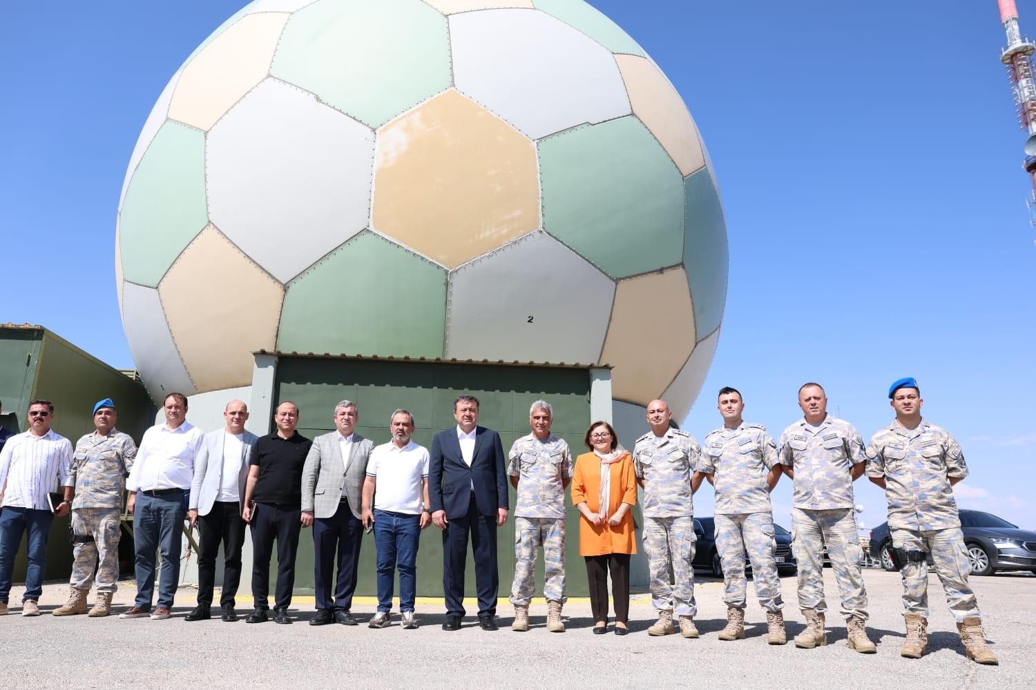 Şahin, Gaziantep Hava Radar Komutanlığı’nı ziyaret etti