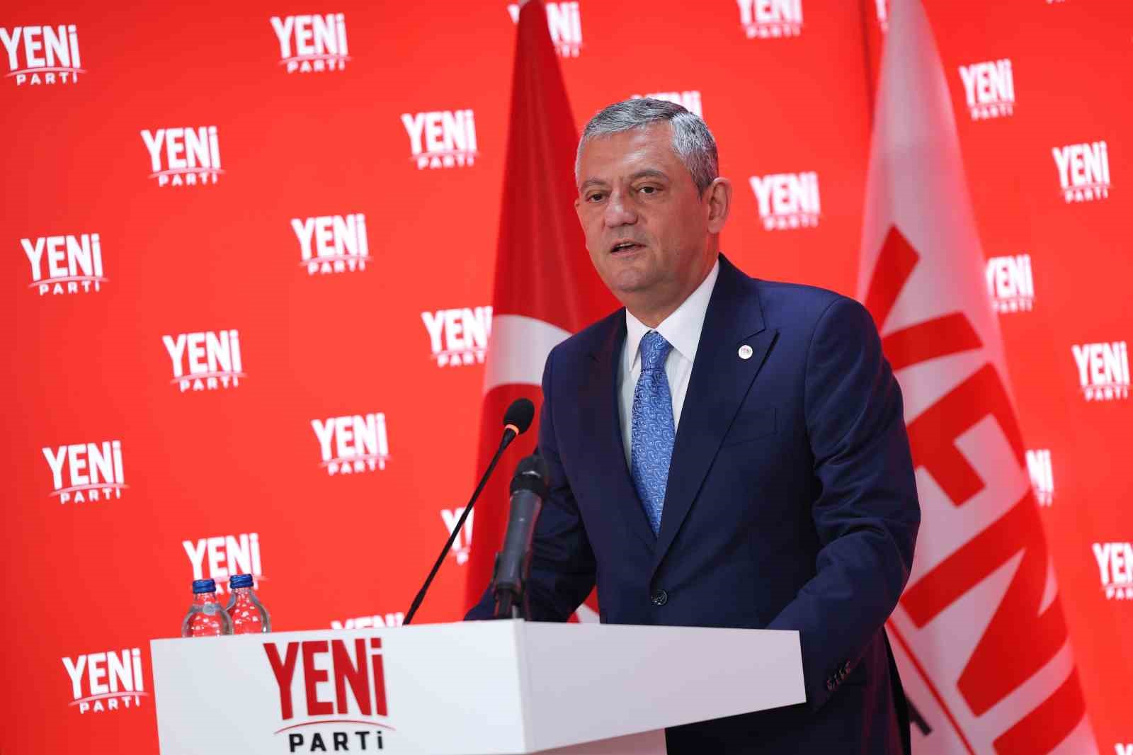 YENİ Parti Genel Başkanı Özgür Özel "7 Söz"le yeni sloganlarını açıkladı