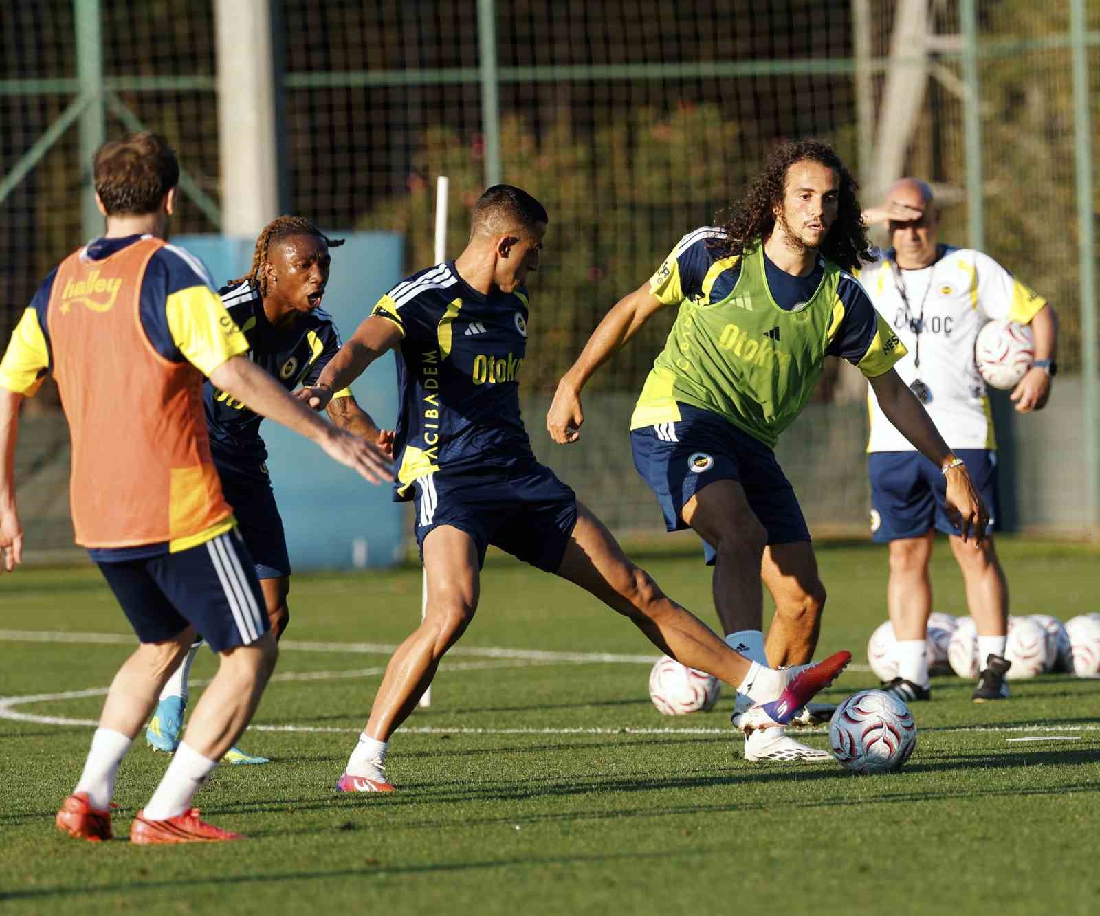 Fenerbahçe’de Beşiktaş maçının hazırlıkları başladı