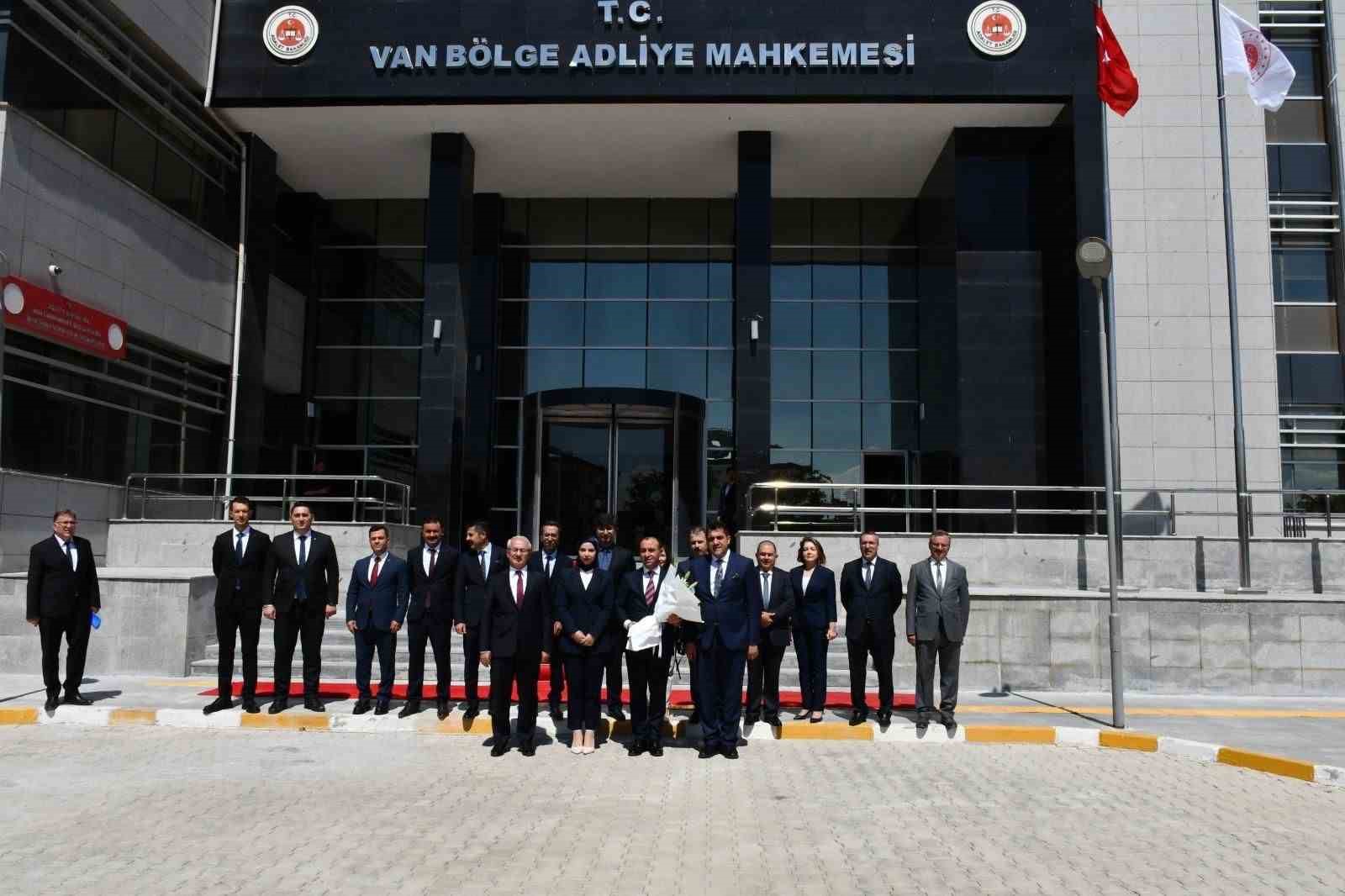 HSK Üyesi Sait Özdemir’den Van’da önemli ziyaretler