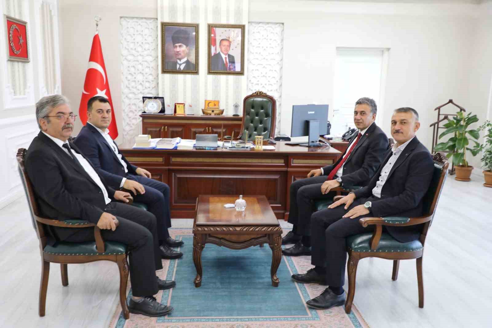 Ağrı Milli Eğitim Müdürü Çakan, Patnos’ta okullardaki hazırlıkları inceledi