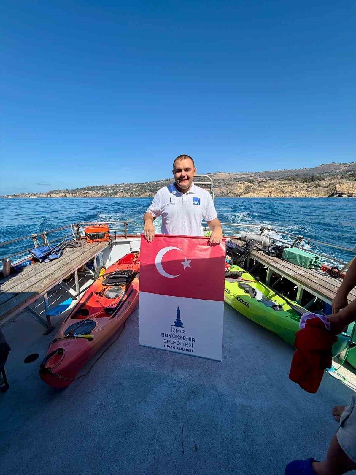 Tuna Tunca, Catalina Kanalı’nı da geçti