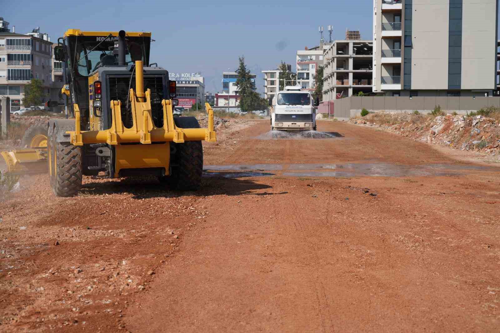 Baraj Mahallesi’nde yol çalışmaları hız kesmiyor