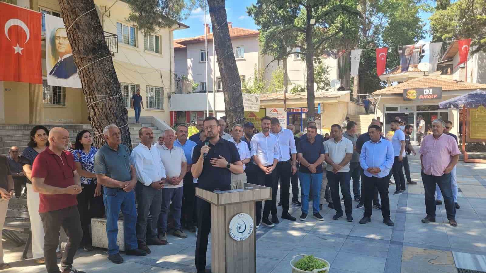 Üzüm üreticisinin sesi olan Başkan Hakan; "Üreticinin alın teri bu kadar ucuz değil"