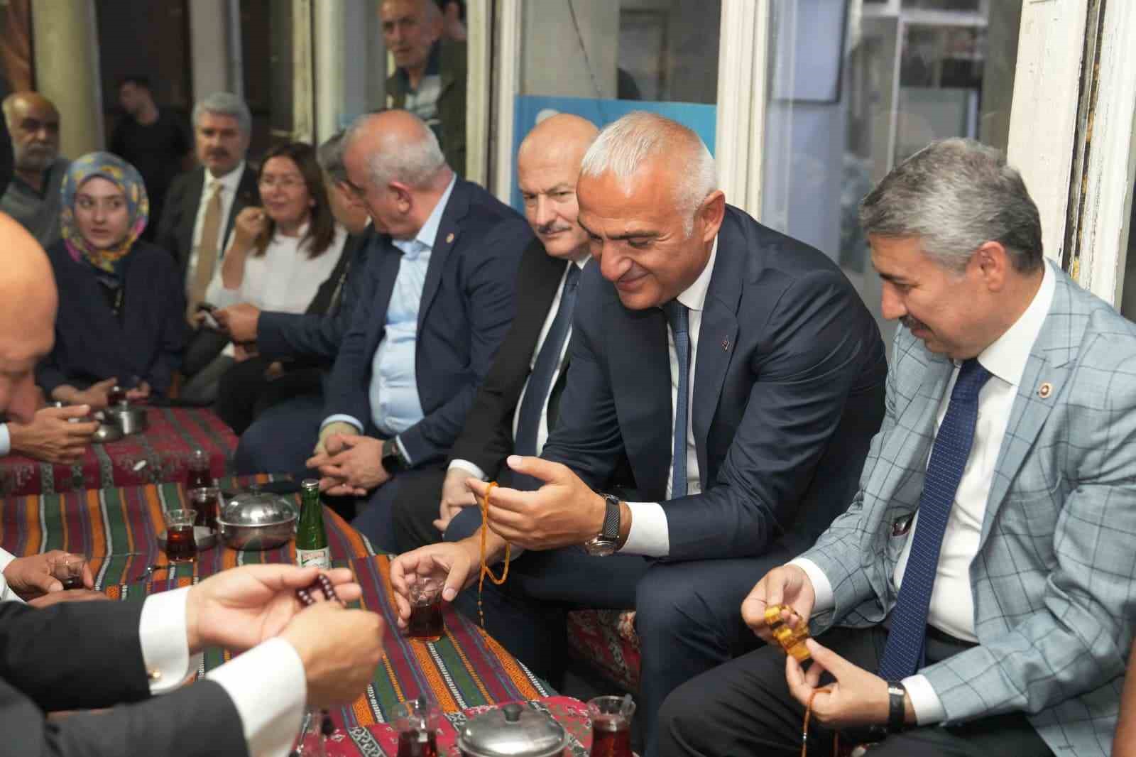 Bakan Ersoy, Perre Antik Kenti’nde yürütülen çalışmaları yerinde inceledi
