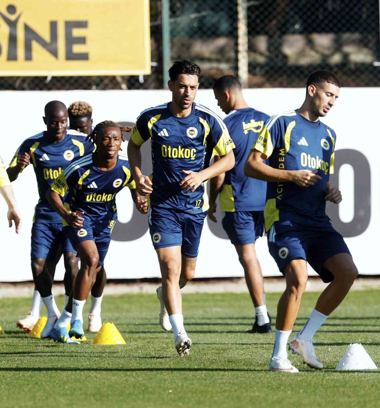 Fenerbahçe, Beşiktaş derbisinin hazırlıklarına devam etti