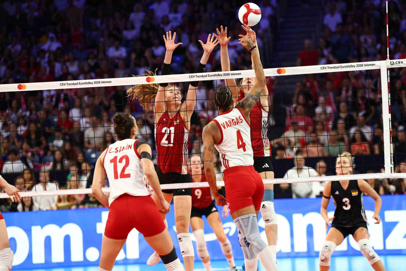 A Milli Kadın Voleybol Takımı, Avrupa Şampiyonası’nda yarı finale yükseldi