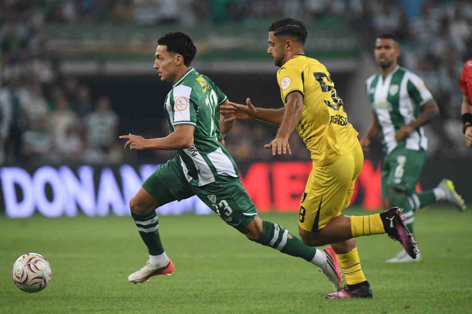 Bursaspor, İstanbulspor’u 4-0 mağlup etti