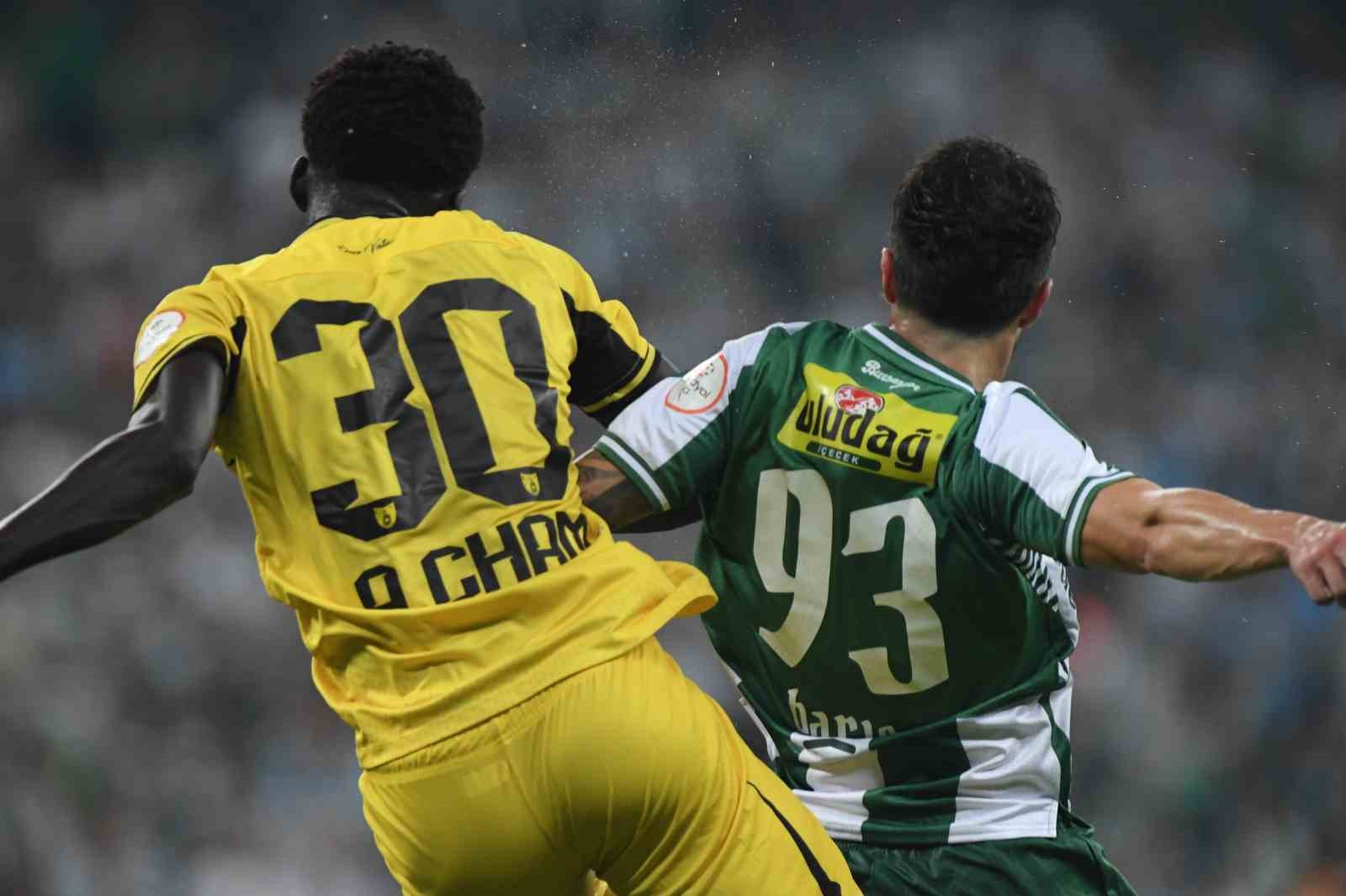 Bursaspor, İstanbulspor’u 4-0 mağlup etti