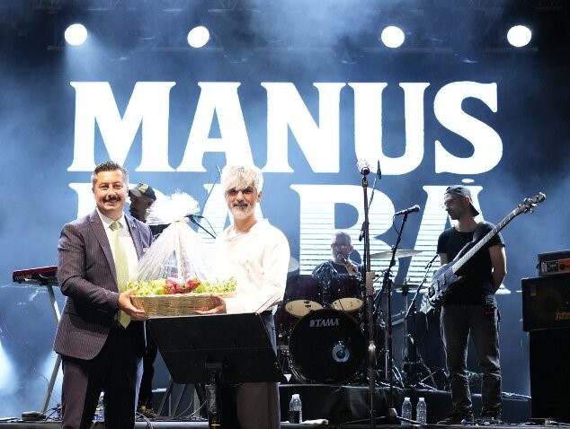 Yenişehir’de Manuş Baba’ya yoğun ilgi
