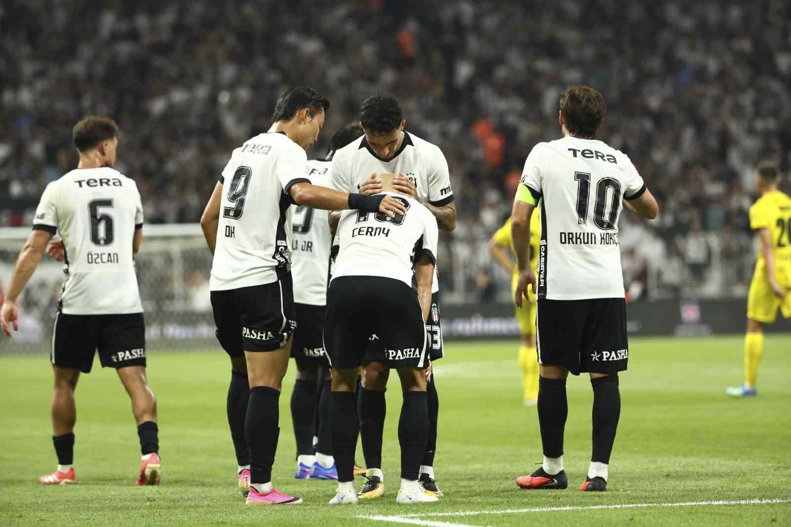 Beşiktaş’ın derbide rakibi Fenerbahçe