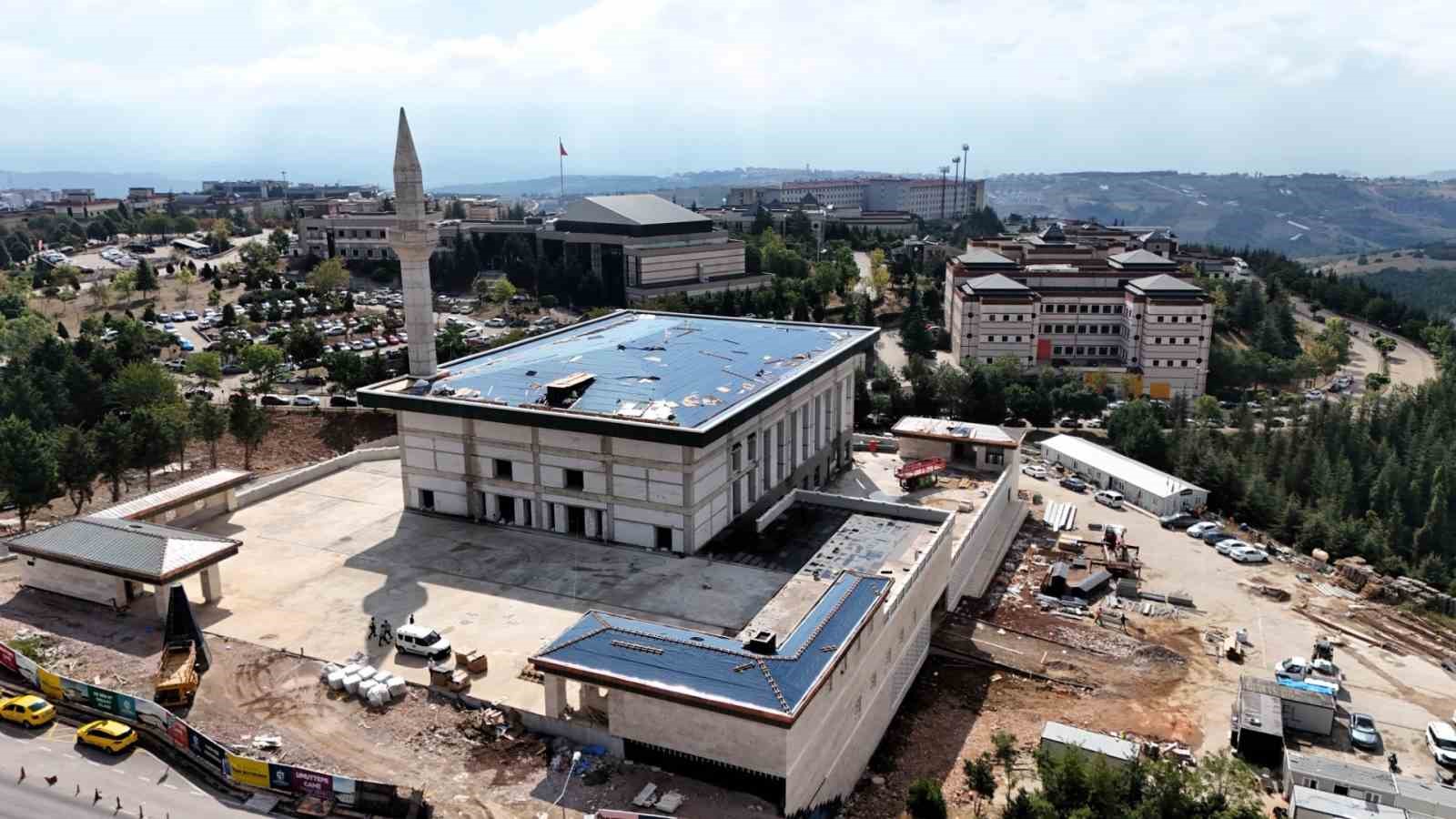 "Umuttepe Camii ve Otopark Projesi" gün sayıyor: Yüzde 90’ı tamamlandı