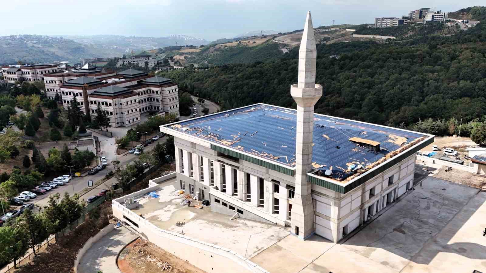 "Umuttepe Camii ve Otopark Projesi" gün sayıyor: Yüzde 90’ı tamamlandı