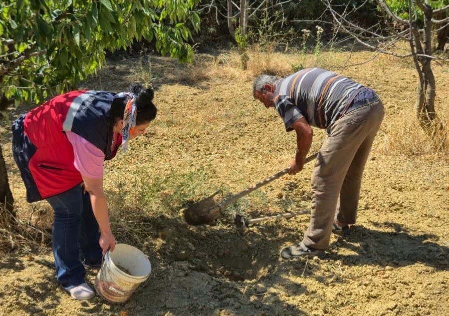 Pazarlar’da üreticilere bilinçli gübreleme desteği
