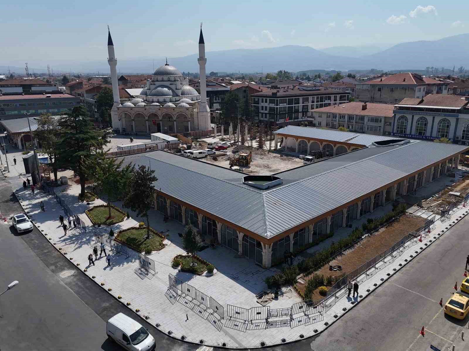 Düzce şehir merkezinde dönüşüm sürüyor