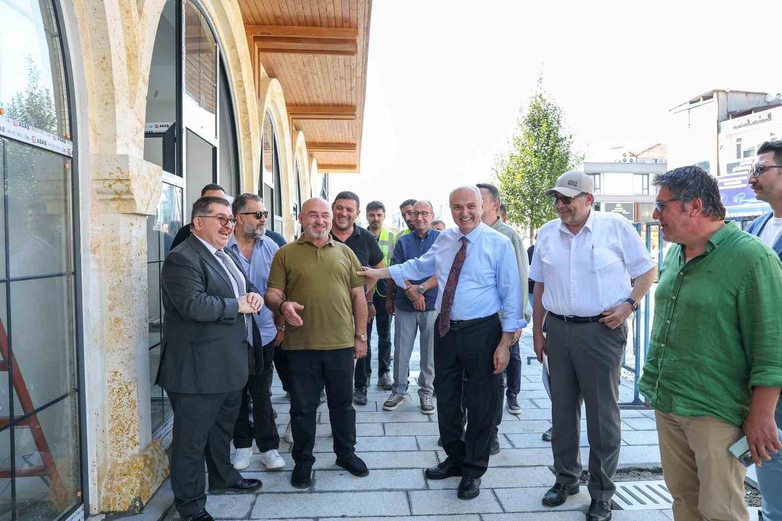 Düzce şehir merkezinde dönüşüm sürüyor