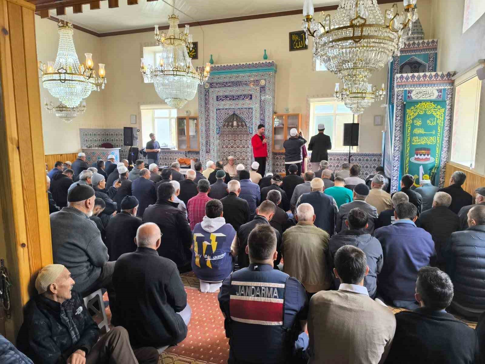 Çele Gölcük’te geleneksel Hacet ve Mevlid programı düzenlendi