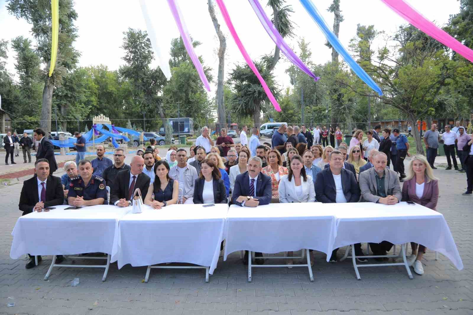 Edirne’de sünnet şöleninde renkli görüntüler oluştu