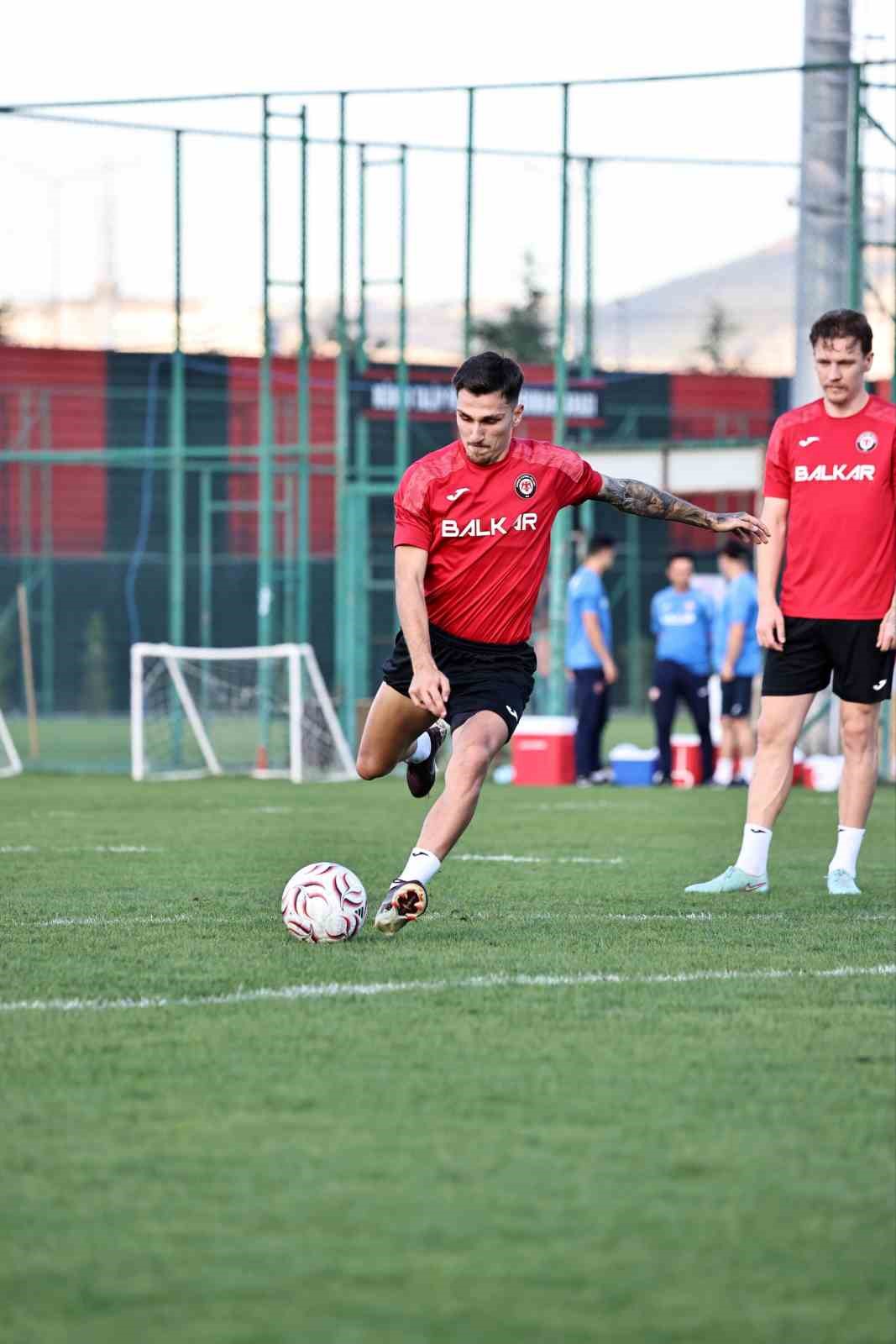 Çorum FK, Eyüpspor mesaisine devam etti