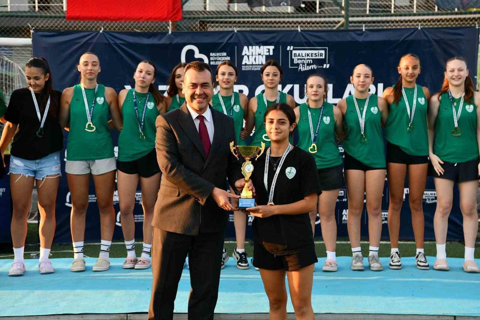 Yaz Spor Okulları kapanış töreni gerçekleştirildi