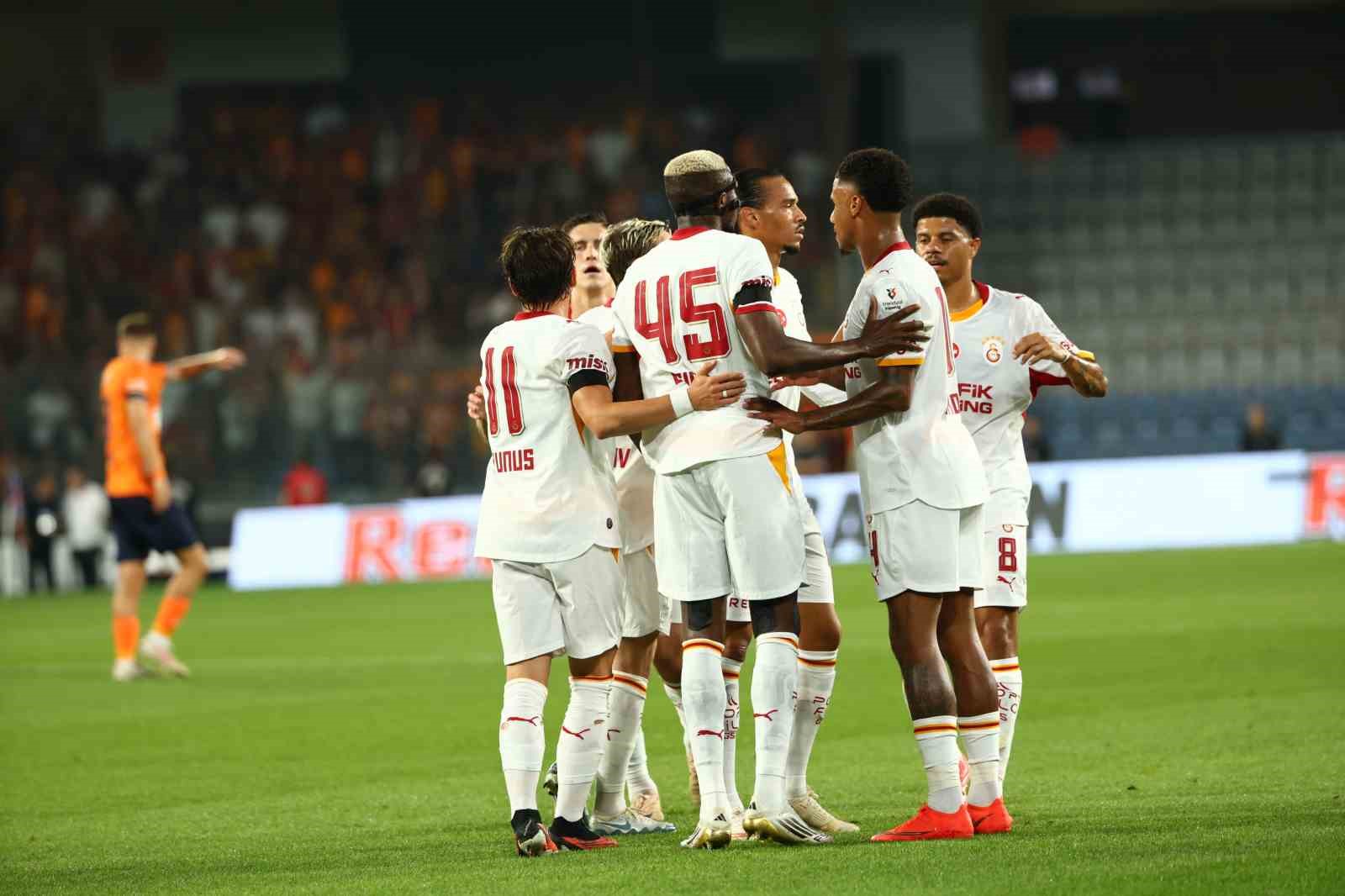 Trendyol Süper Lig: Başakşehir: 0 - Galatasaray: 1 (İlk yarı)