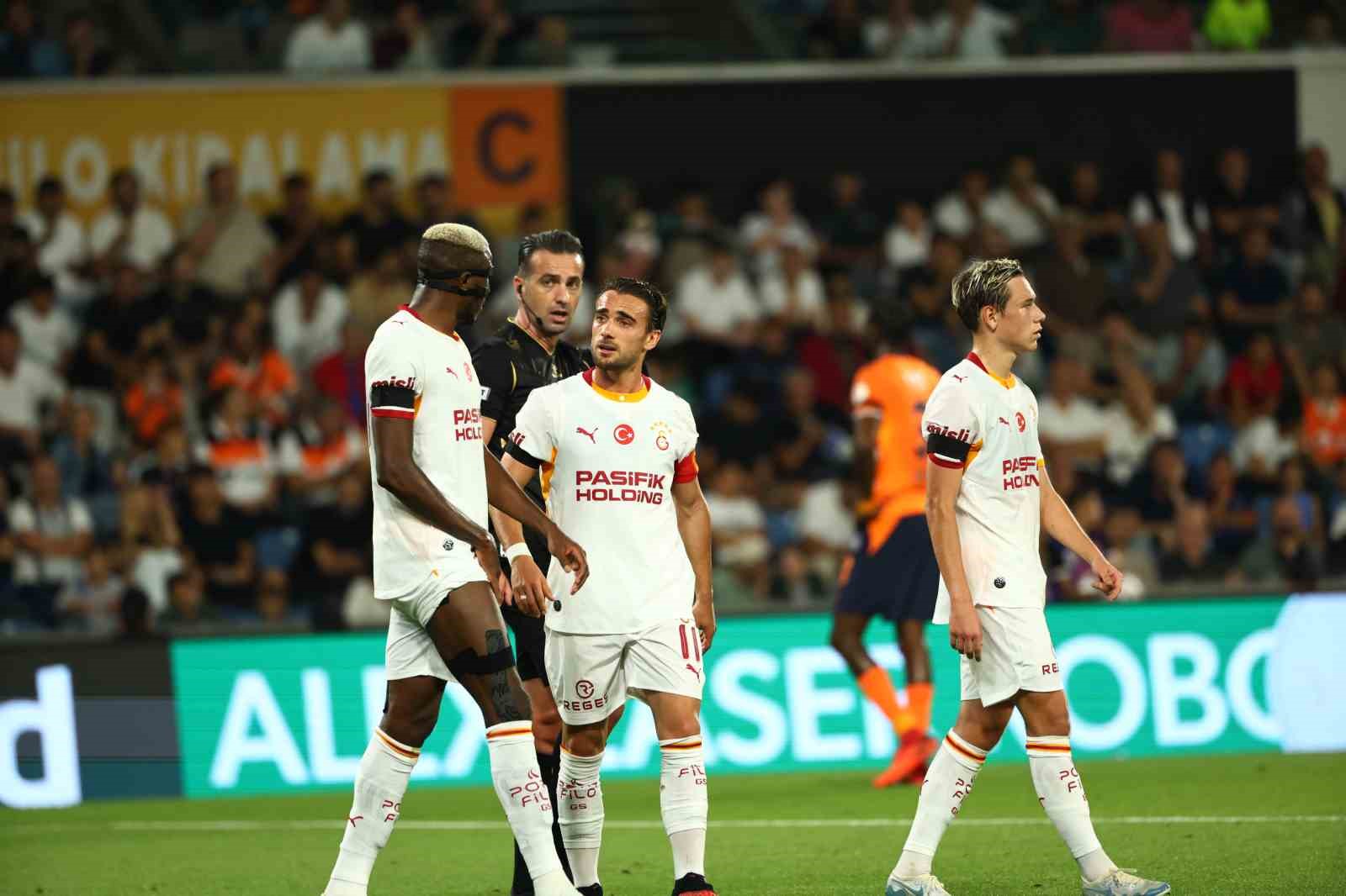Trendyol Süper Lig: Başakşehir: 0 - Galatasaray: 1 (İlk yarı)
