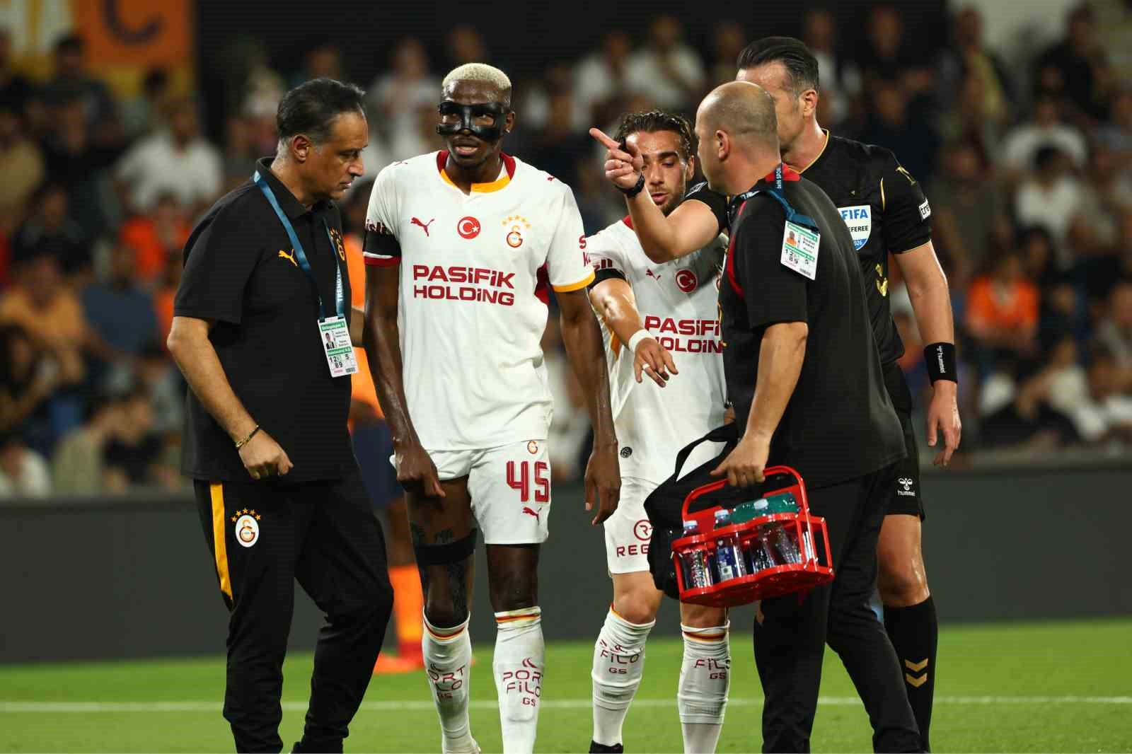 Trendyol Süper Lig: Başakşehir: 0 - Galatasaray: 1 (İlk yarı)