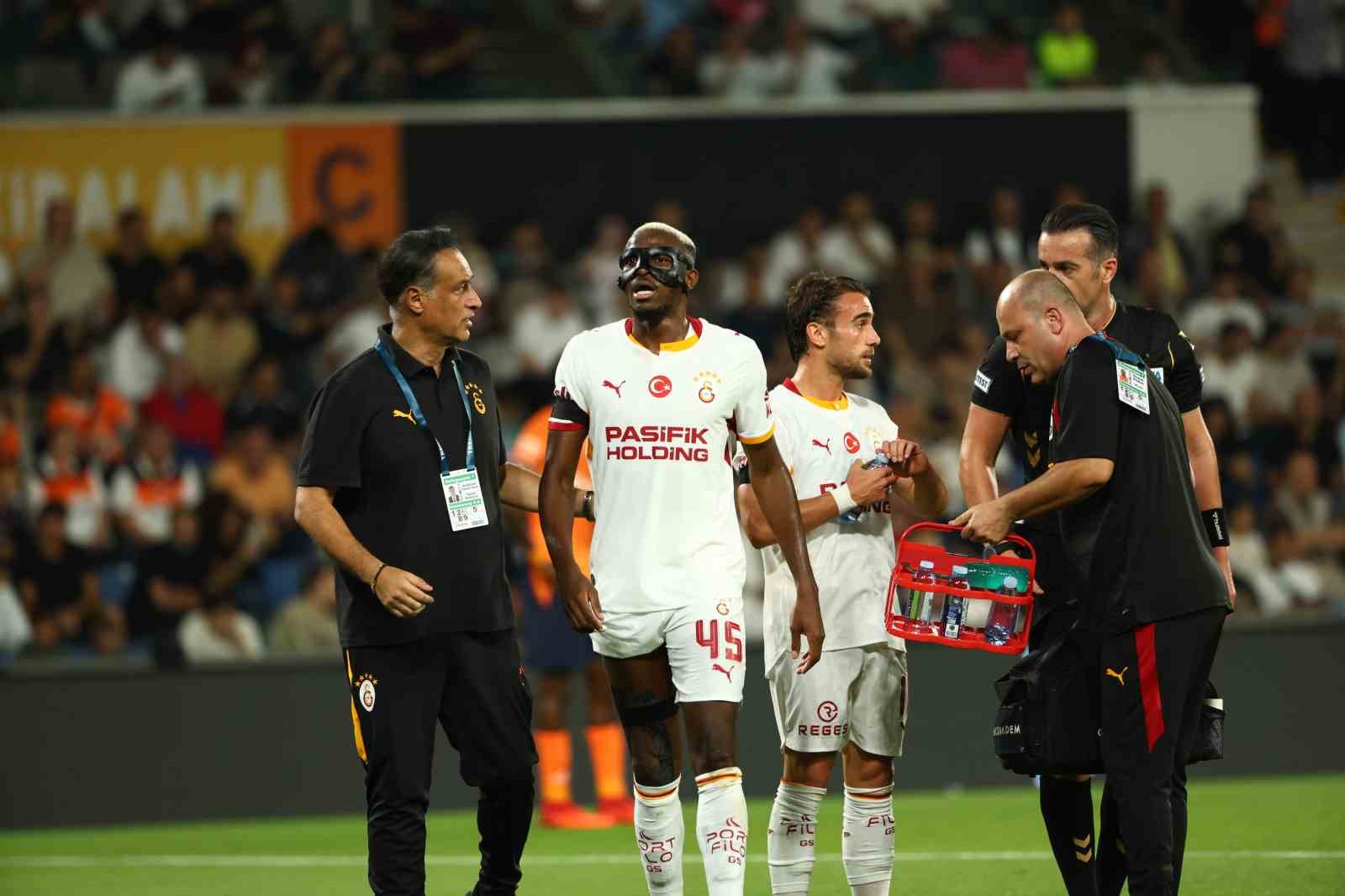 Trendyol Süper Lig: Başakşehir: 0 - Galatasaray: 1 (İlk yarı)