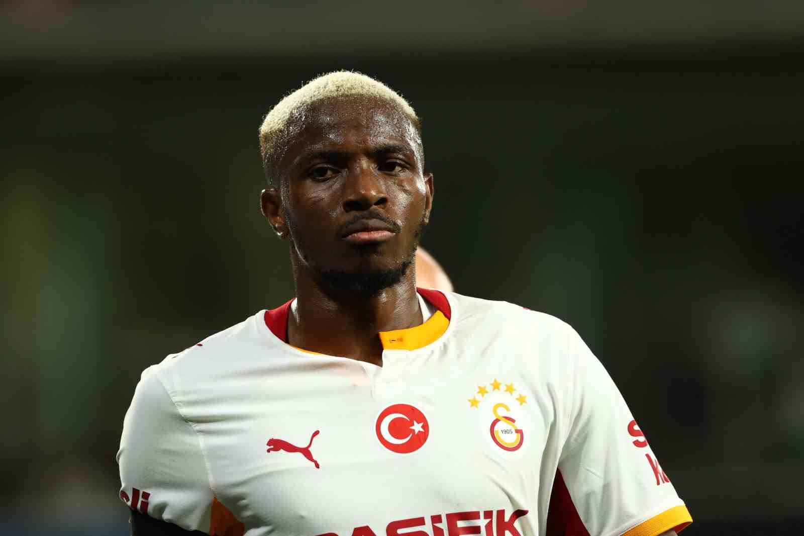 Trendyol Süper Lig: Başakşehir: 0 - Galatasaray: 1 (İlk yarı)
