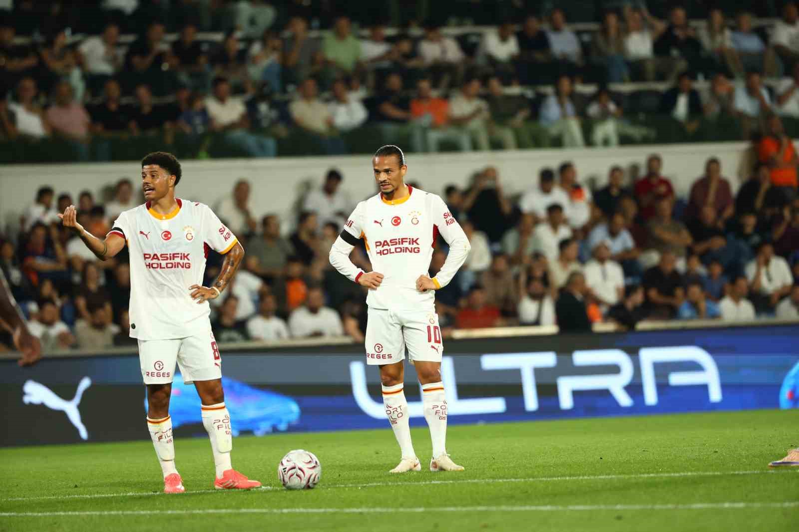 Trendyol Süper Lig: Başakşehir: 0 - Galatasaray: 1 (İlk yarı)