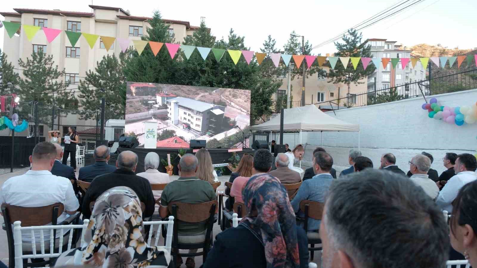 Engelli bireyler doyasıya eğlendi