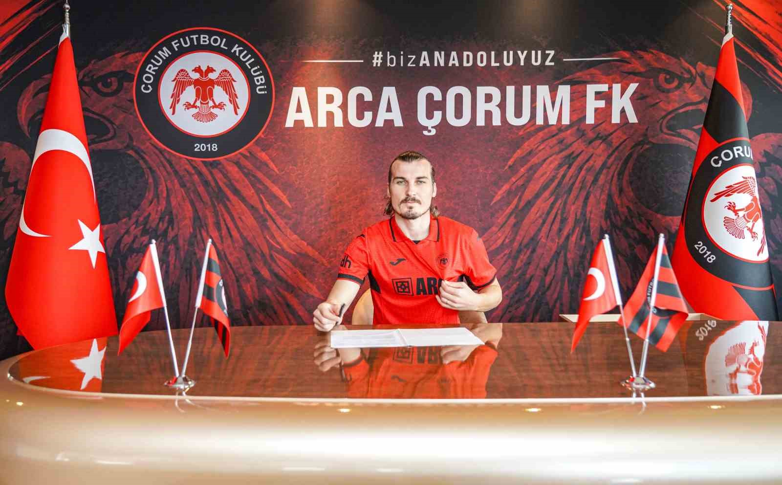 Çorum FK, Çağlar Söyüncü’yü renklerine bağladı