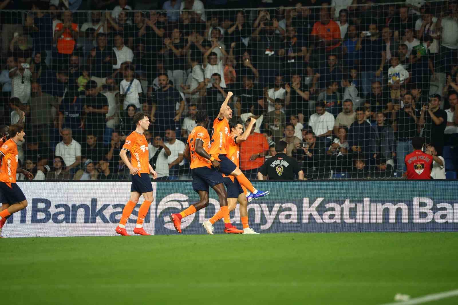 Trendyol Süper Lig: Başakşehir: 2 - Galatasaray: 3 (Maç sonucu)