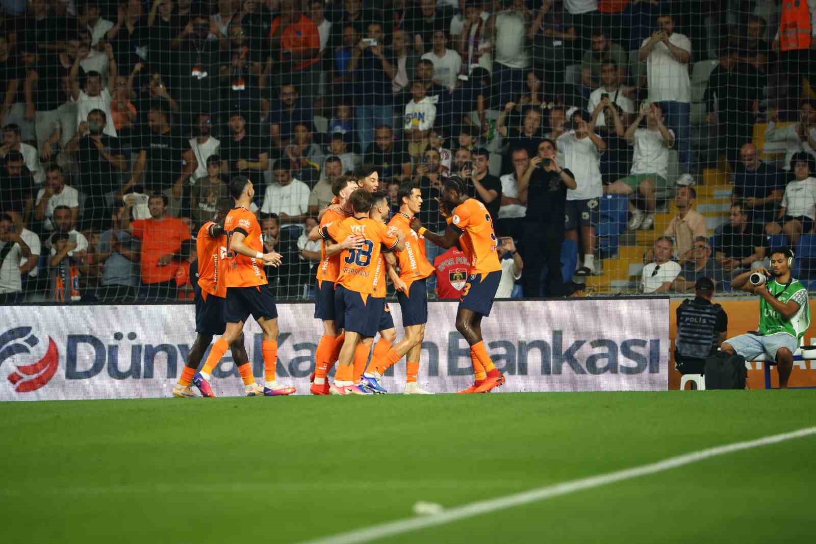 Trendyol Süper Lig: Başakşehir: 2 - Galatasaray: 3 (Maç sonucu)