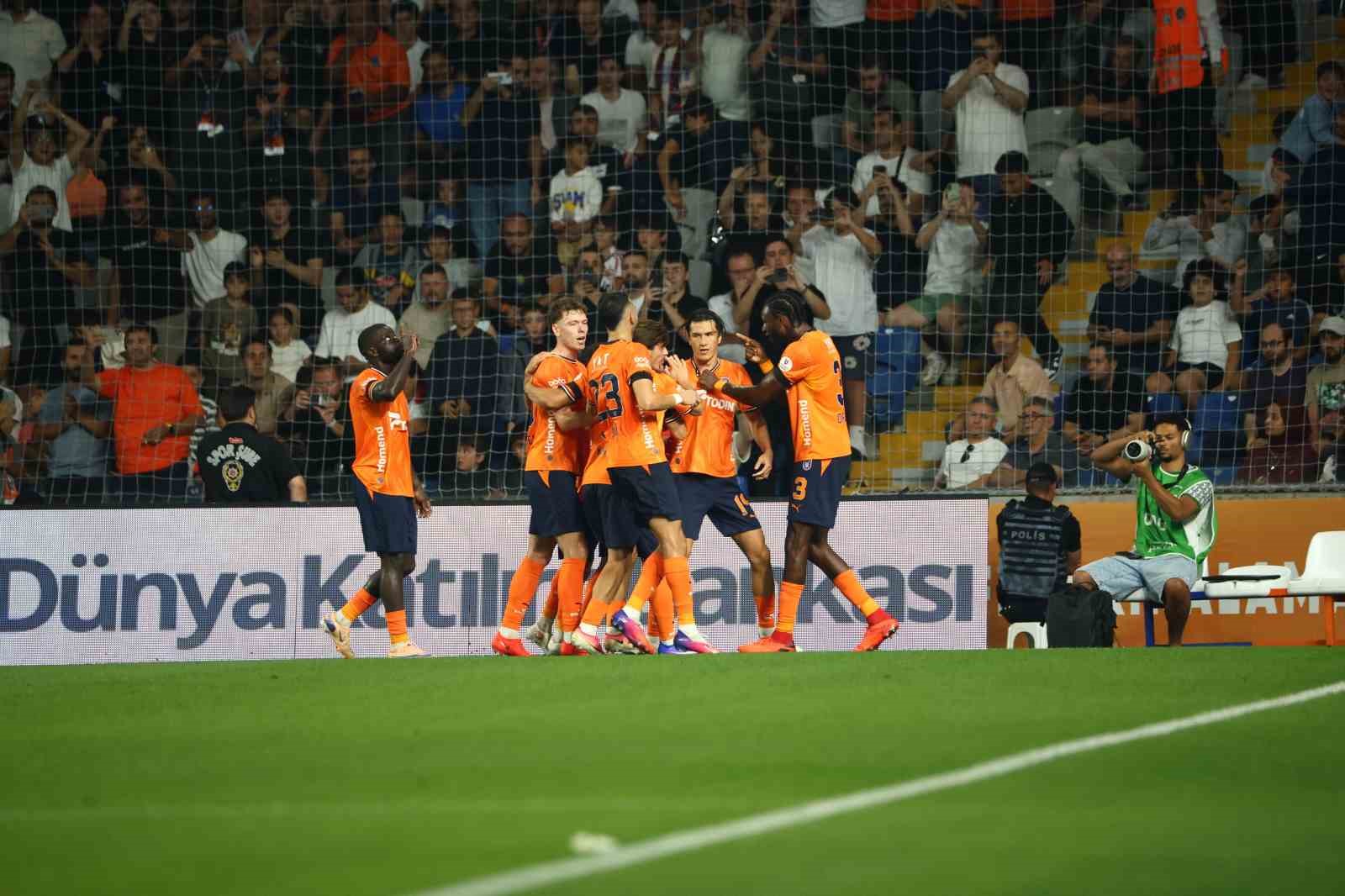 Trendyol Süper Lig: Başakşehir: 2 - Galatasaray: 3 (Maç sonucu)