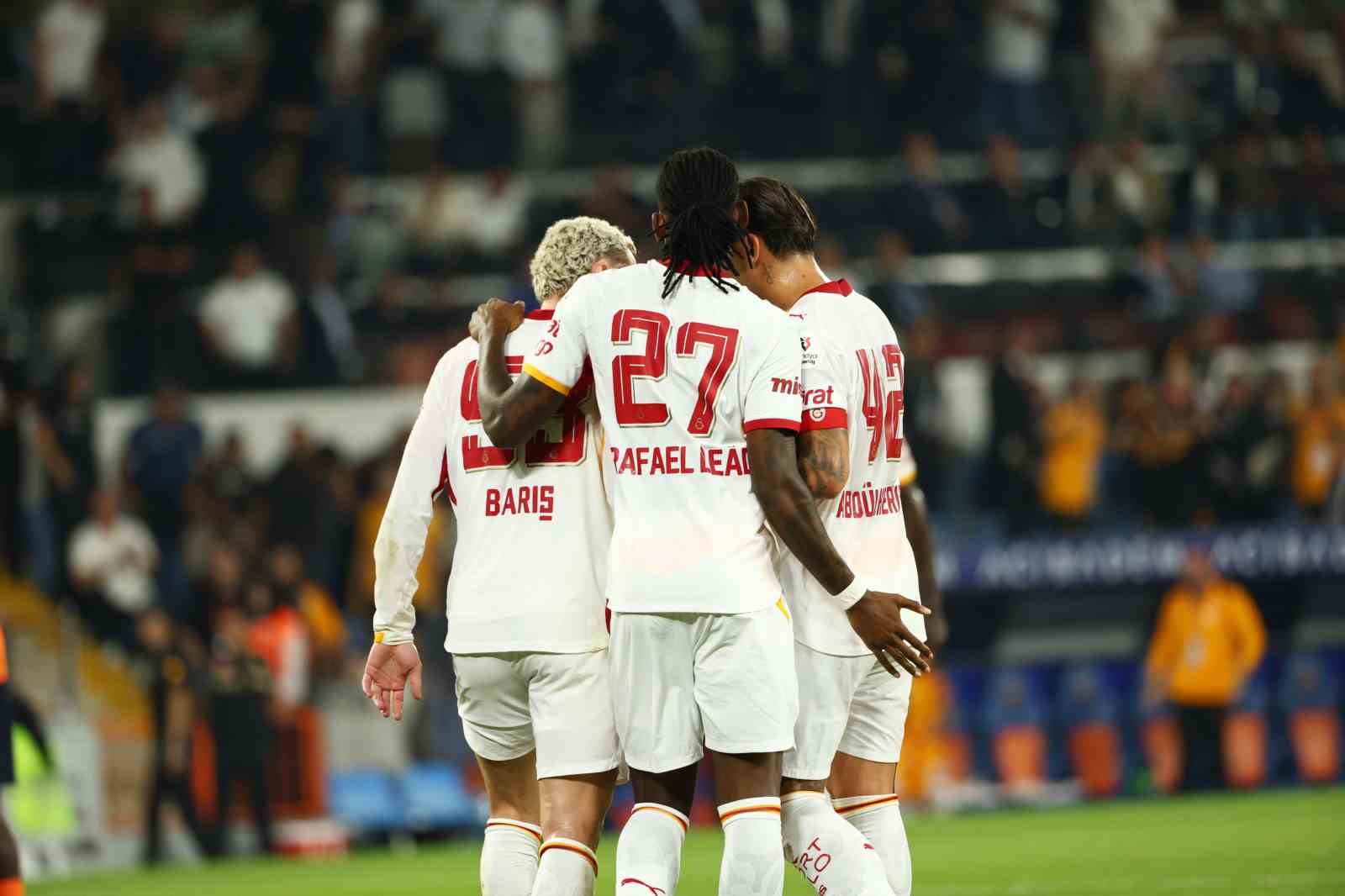 Trendyol Süper Lig: Başakşehir: 2 - Galatasaray: 3 (Maç sonucu)