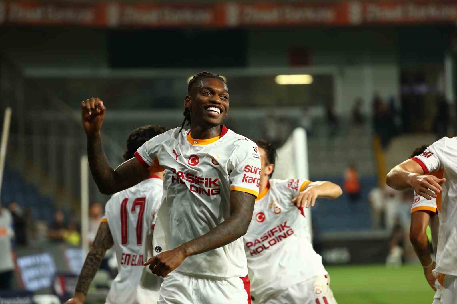 Trendyol Süper Lig: Başakşehir: 2 - Galatasaray: 3 (Maç sonucu)