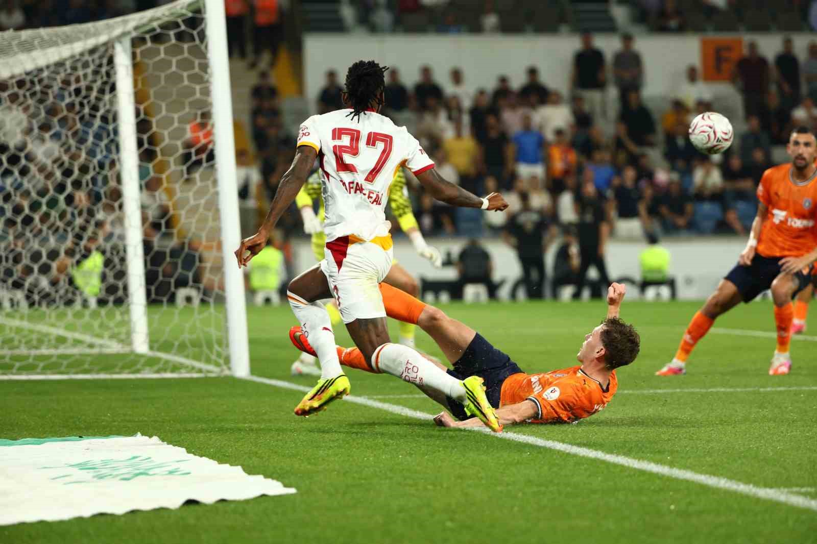 Trendyol Süper Lig: Başakşehir: 2 - Galatasaray: 3 (Maç sonucu)