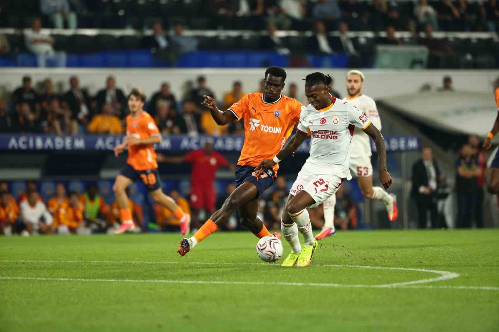 Trendyol Süper Lig: Başakşehir: 2 - Galatasaray: 3 (Maç sonucu)